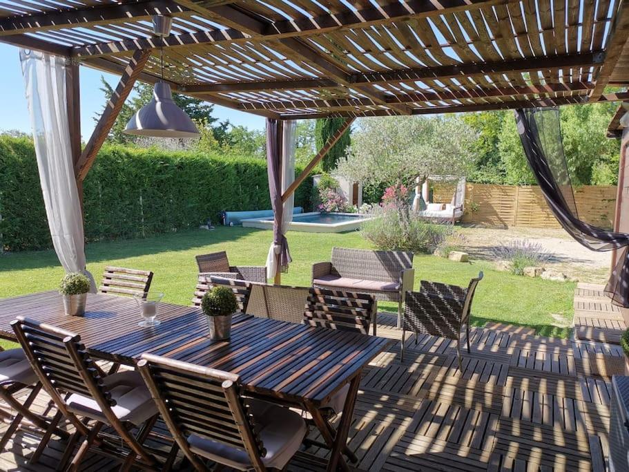 Le Cabanon Tendance Du Luberon Mérindol エクステリア 写真